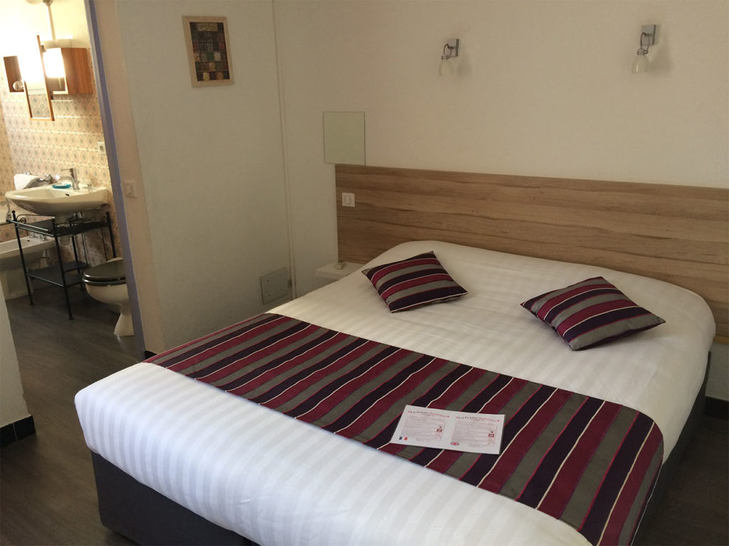 Chambre Double King Size vue sur cour
